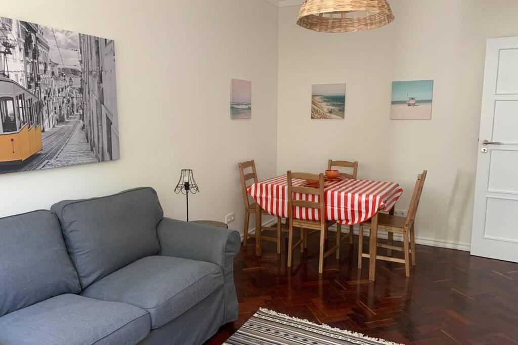 Casa Do Largo Sardinha - Very Central Apartment With Ac リスボン エクステリア 写真